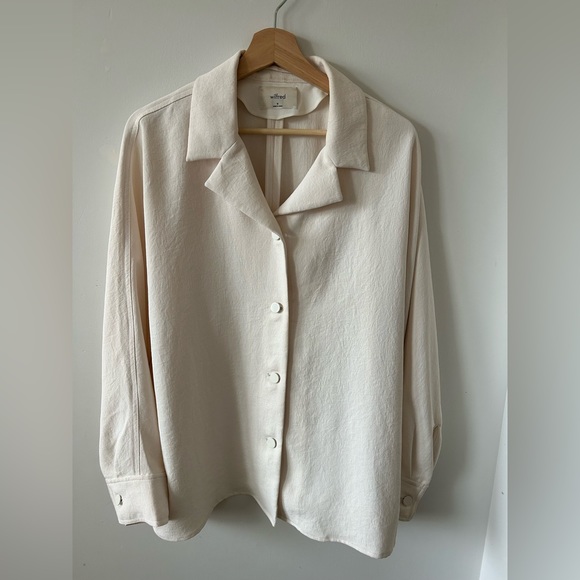Aritzia Wilfred flowy button up shirt - Picture 1 of 3